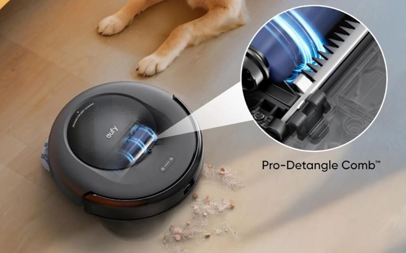 robot h&uacute;t bụi Eufy Omni C20 được trang bị lược gỡ rối Pro-Detangle Comb