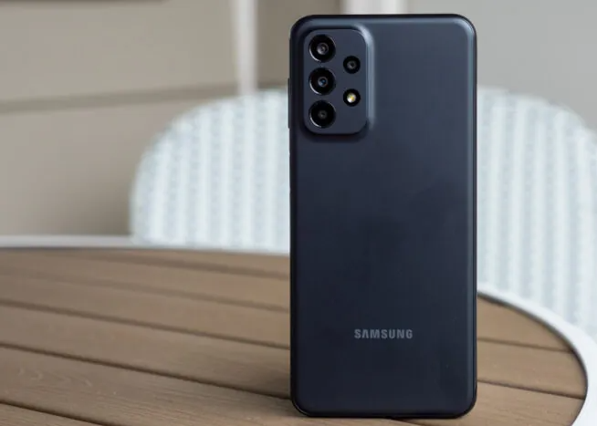 Đánh giá Samsung Galaxy A23 5G 1