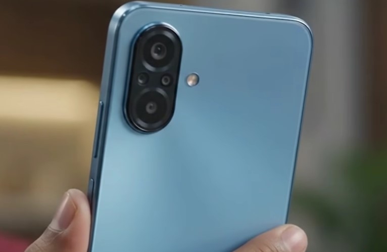Đánh giá Samsung Galaxy M17e - hình 10