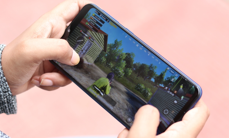 Đánh giá Samsung M20 - hình 6