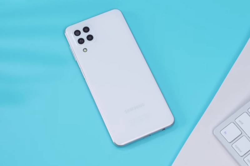 Đánh giá Samsung M32 - hình 1