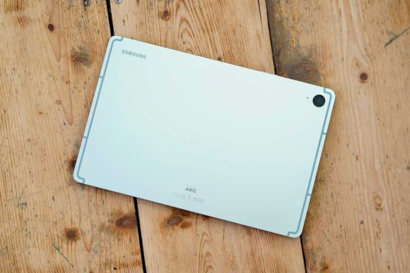 Đánh giá Samsung Tab S9 FE - hình 1