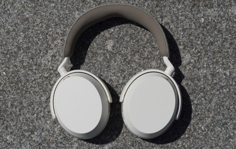 Đánh giá Sennheiser Momentum 5 Wireless - hình 11