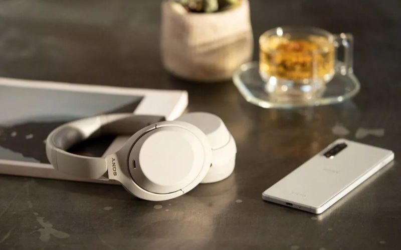 Đánh giá tai nghe Sony WH-1000XM4 về khả năng kết nối
