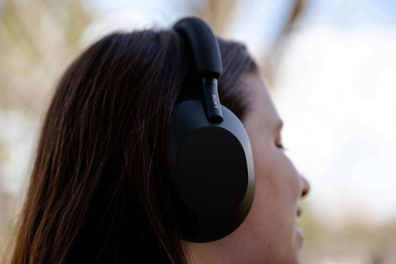 Đánh giá tai nghe Sony WH-1000XM5 - hình 4