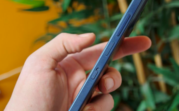 Đánh giá TCL P80 Ultra - hình 4