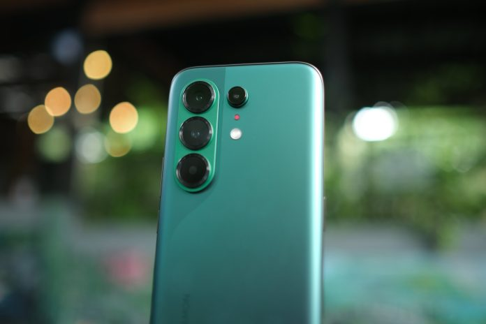 Đánh giá Tecno Camon 50 Pro 5G 9