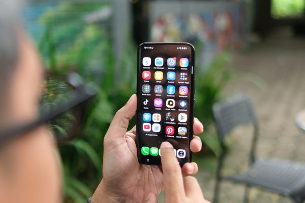 Đánh giá Tecno Camon 50 Pro 5G 8