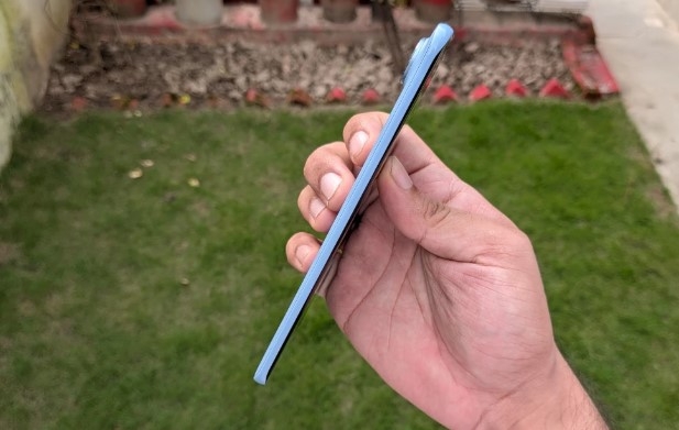 Đánh giá TECNO POVA Slim - hình 1