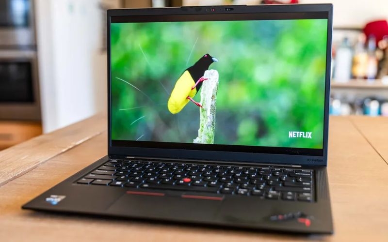 Đánh giá ThinkPad X1 Carbon Gen 11 về màn hình