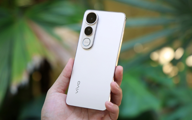 Đánh giá vivo V50 Lite 2
