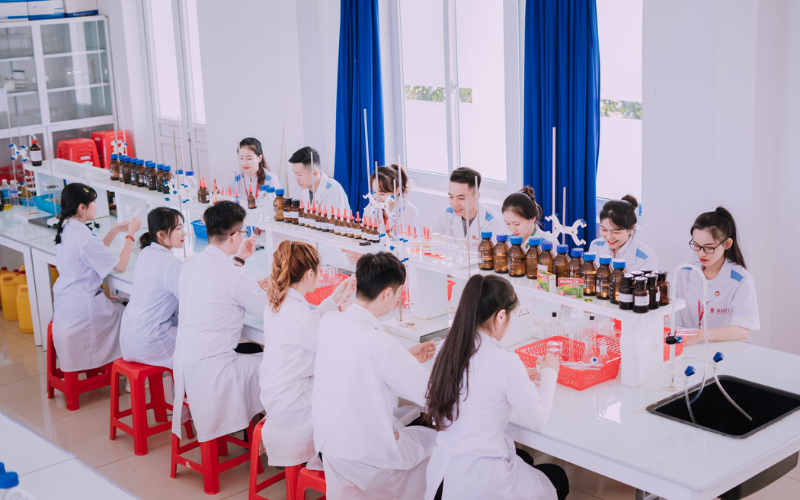 điểm chuẩn đại học y dược buôn ma thuột 2025 (ảnh 2)