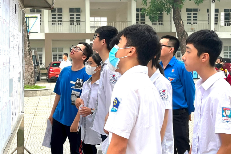 điểm chuẩn lớp 10 năm 2025 quảng ngãi 6