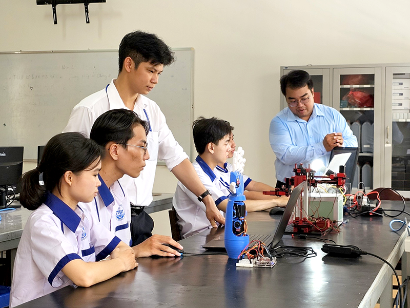 Điểm chuẩn Trường Đại học Kỹ thuật, Công nghệ Cần Thơ 2026 1