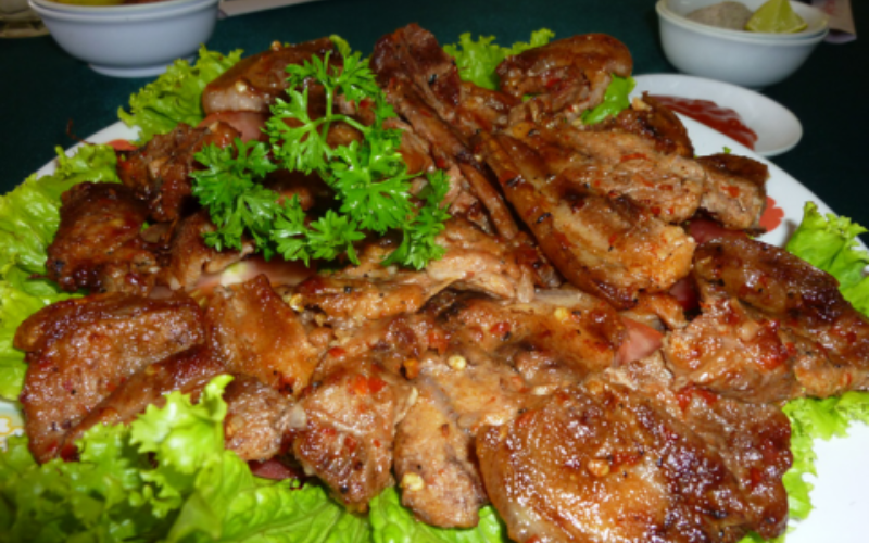 Diềm Heo Nướng Sa Tế