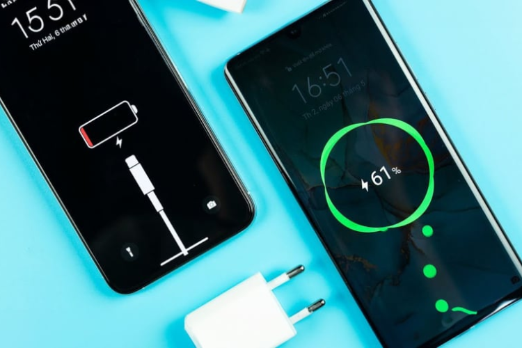 Điện thoại gập thời gian sạc đầy pin mất bao lâu hình 3