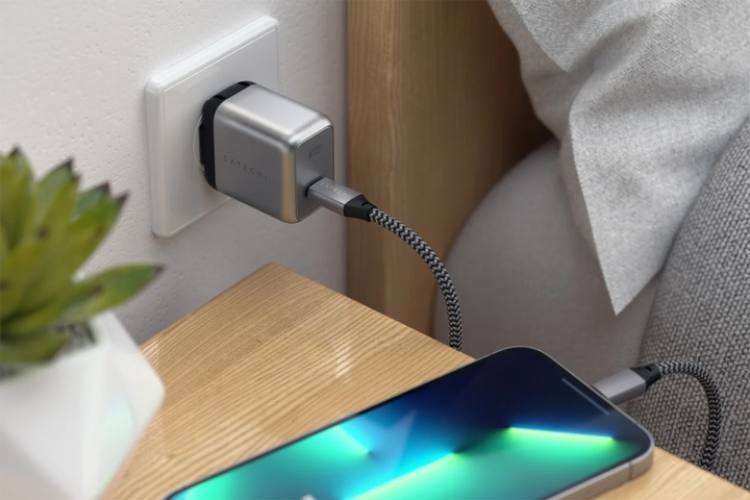 Điện thoại sạc pin chưa đầy đã rút có sao không hình 2