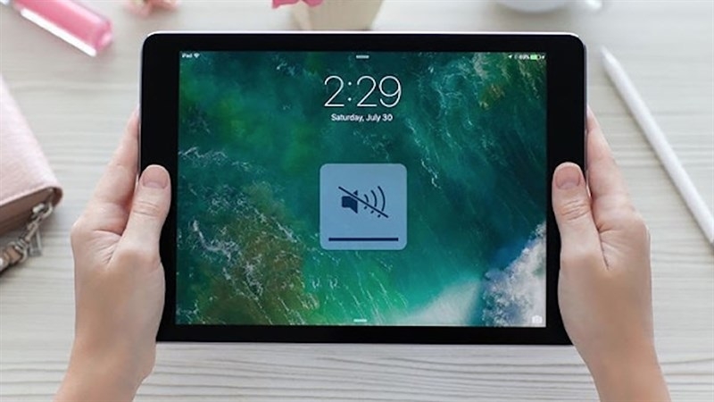 Điều chỉnh âm lượng trên iPad 7