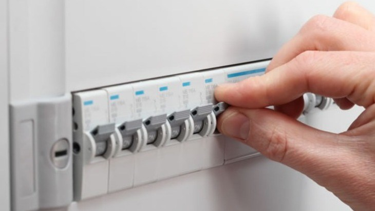 Điều h&ograve;a Nagakawa b&aacute;o lỗi E2 4