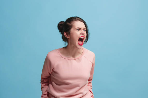 Cách ứng xử với người có tính đỏng đảnh