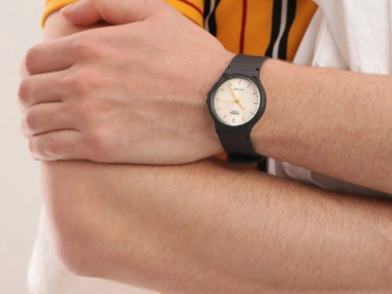 Đồng hồ nam mặt nhỏ 2