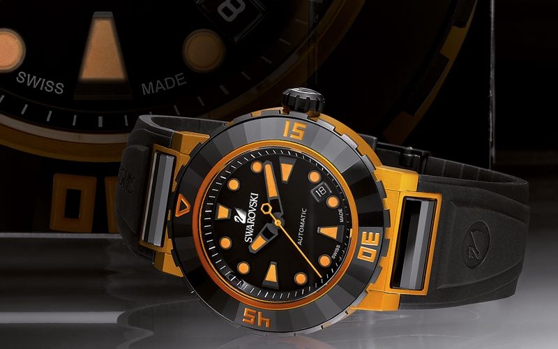 Bộ máy của đồng hồ Swarovski