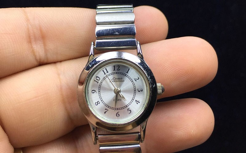Đồng hồ Valentino (hình 4)
