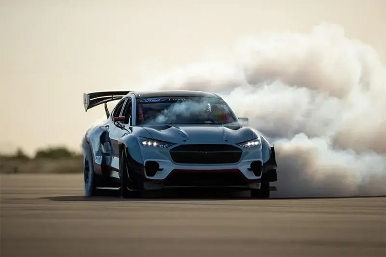 drift xe ô tô trong GTA 5 7