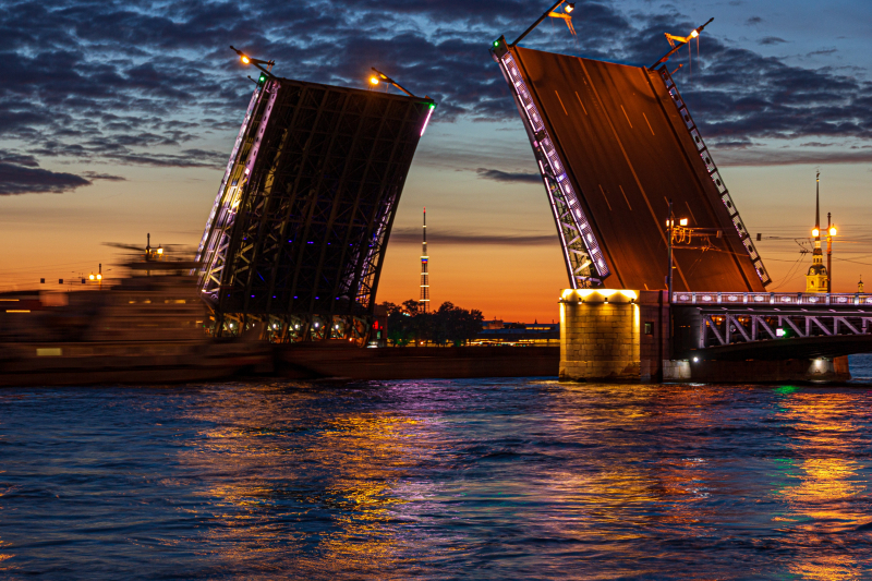 Ngắm đêm trắng ở Saint Petersburg