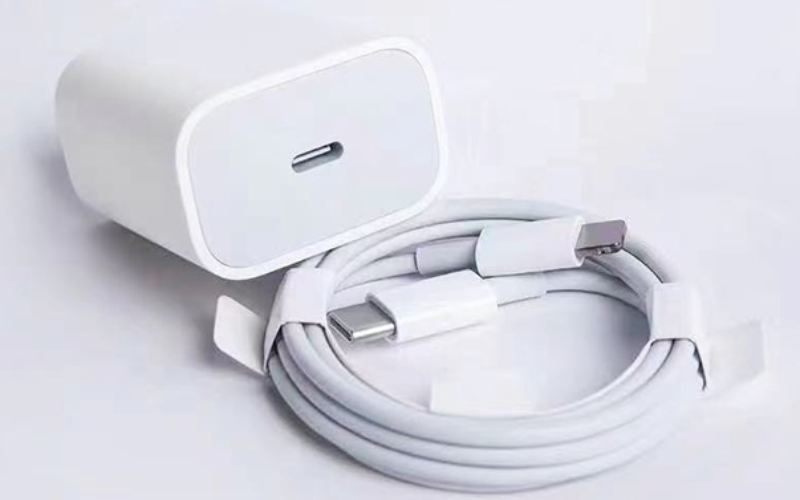 Dùng củ sạc, dây sạc khác hãng có sao không? - hình 6