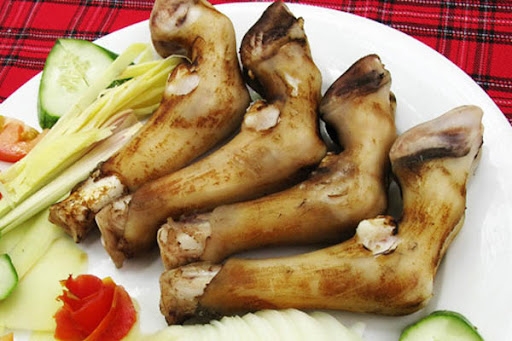 Dựng dê nướng 1