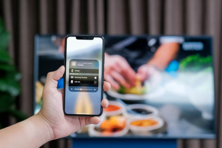 Dùng iPhone điều khiển tivi Samsung có được không? Cách kết nối và sử dụng dễ dàng nhất  