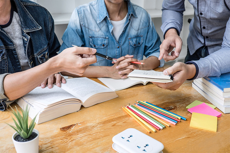Educational Consultant (hình 4)