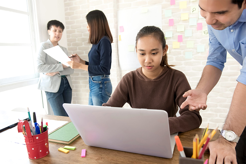 Educational Consultant (hình 5)