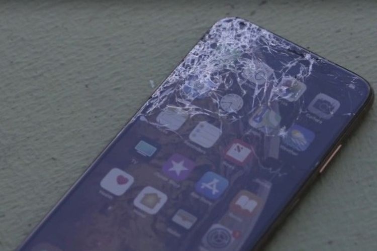 ep-kinh-iphone-la-gi (6).jpg