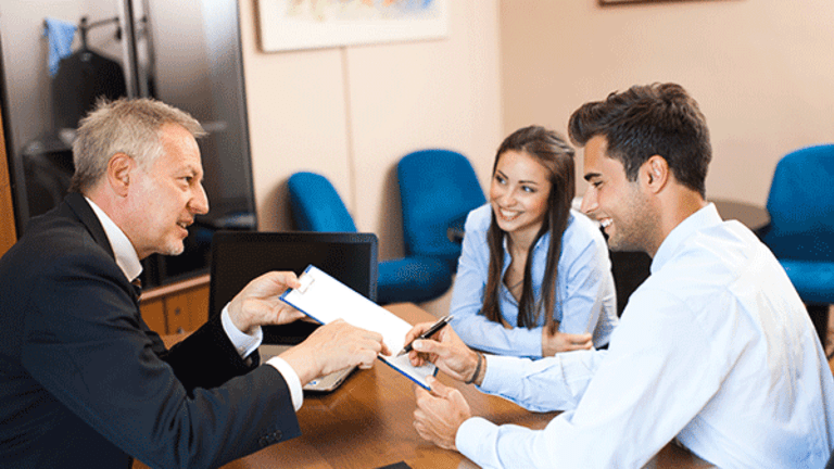 financial-advisor-la-gi-7.png