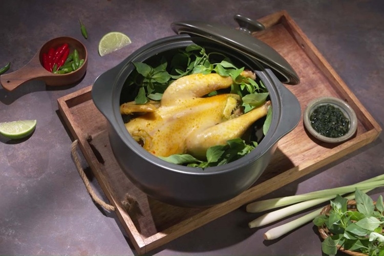 gà hấp lá é 6