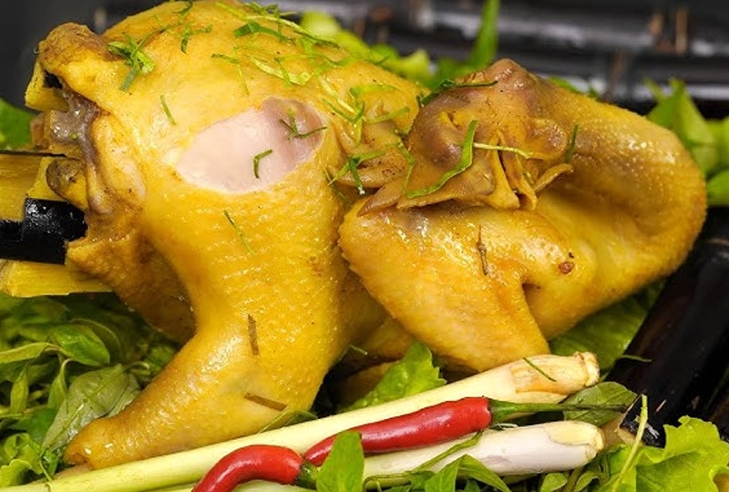 Gà hấp mía có giá trị dinh dưỡng cao, tốt cho sức khỏe.