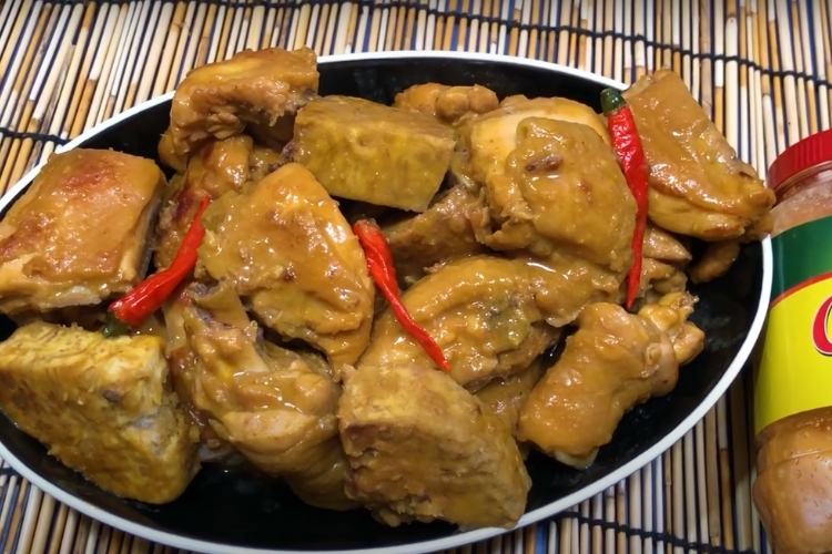 gà kho chao (7).jpg