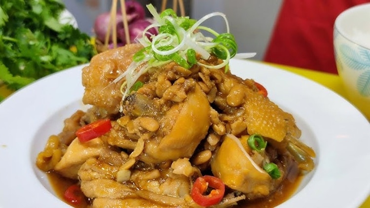 gà kho tương hột 1