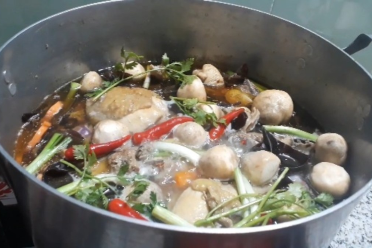 Gà nấu rượu nếp hình 6