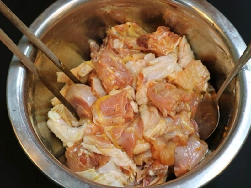 gà nấu trái vải 3