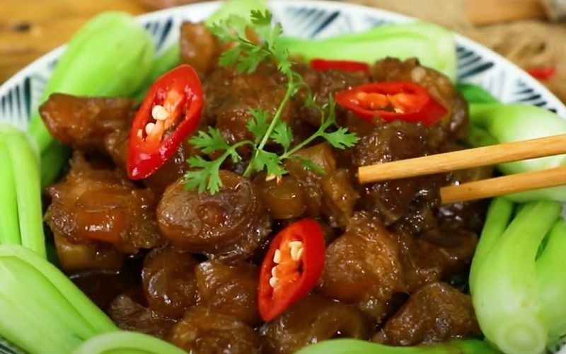 Gân bò kho tộ