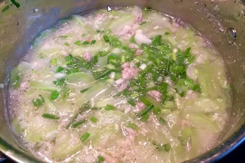Nấu canh bầu nên băm, nạo hay thái? (hình 9)