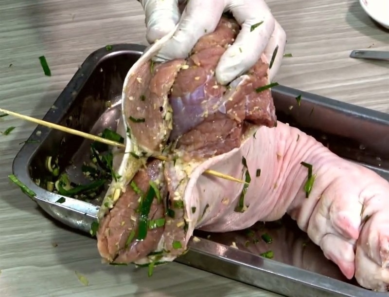 Giò heo nướng 11