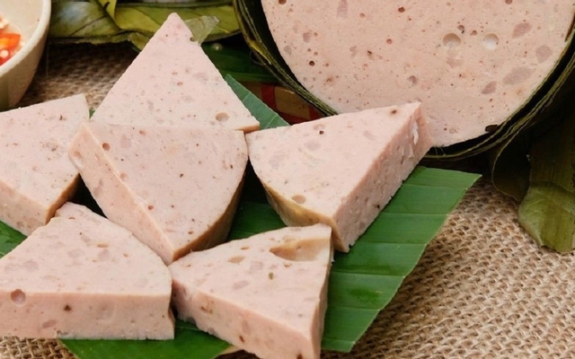 giò lụa xào chua ngọt 1