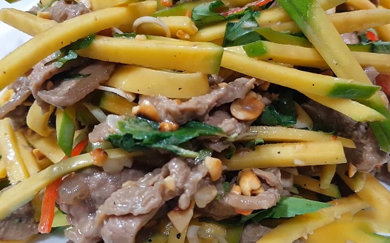 gỏi bắp bò xoài xanh (hình 12)