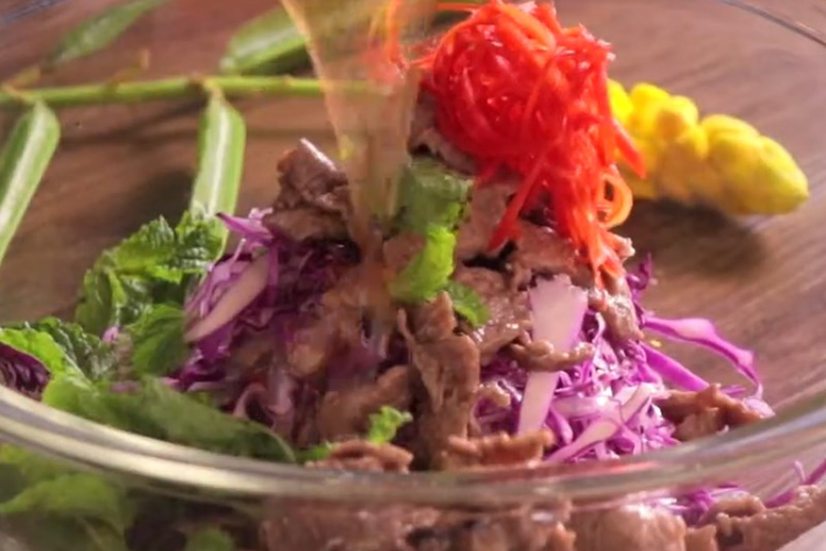 gỏi bò bắp cải tím 8