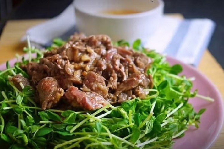 Gỏi bò rau mầm (Hình 6)