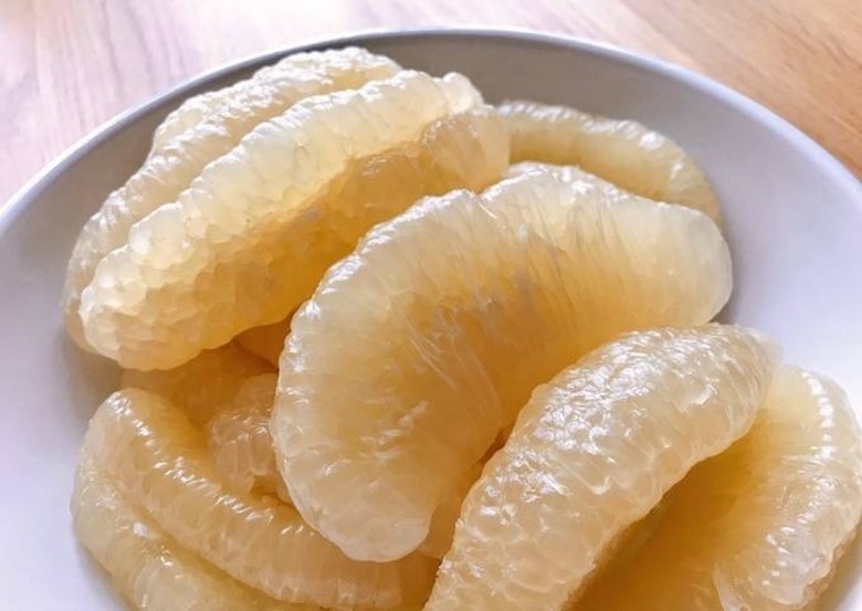 Cách làm gỏi bưởi khô mực 5